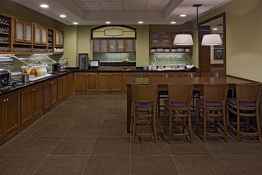 Hyatt Place Jackson Ridgeland Restaurant photo